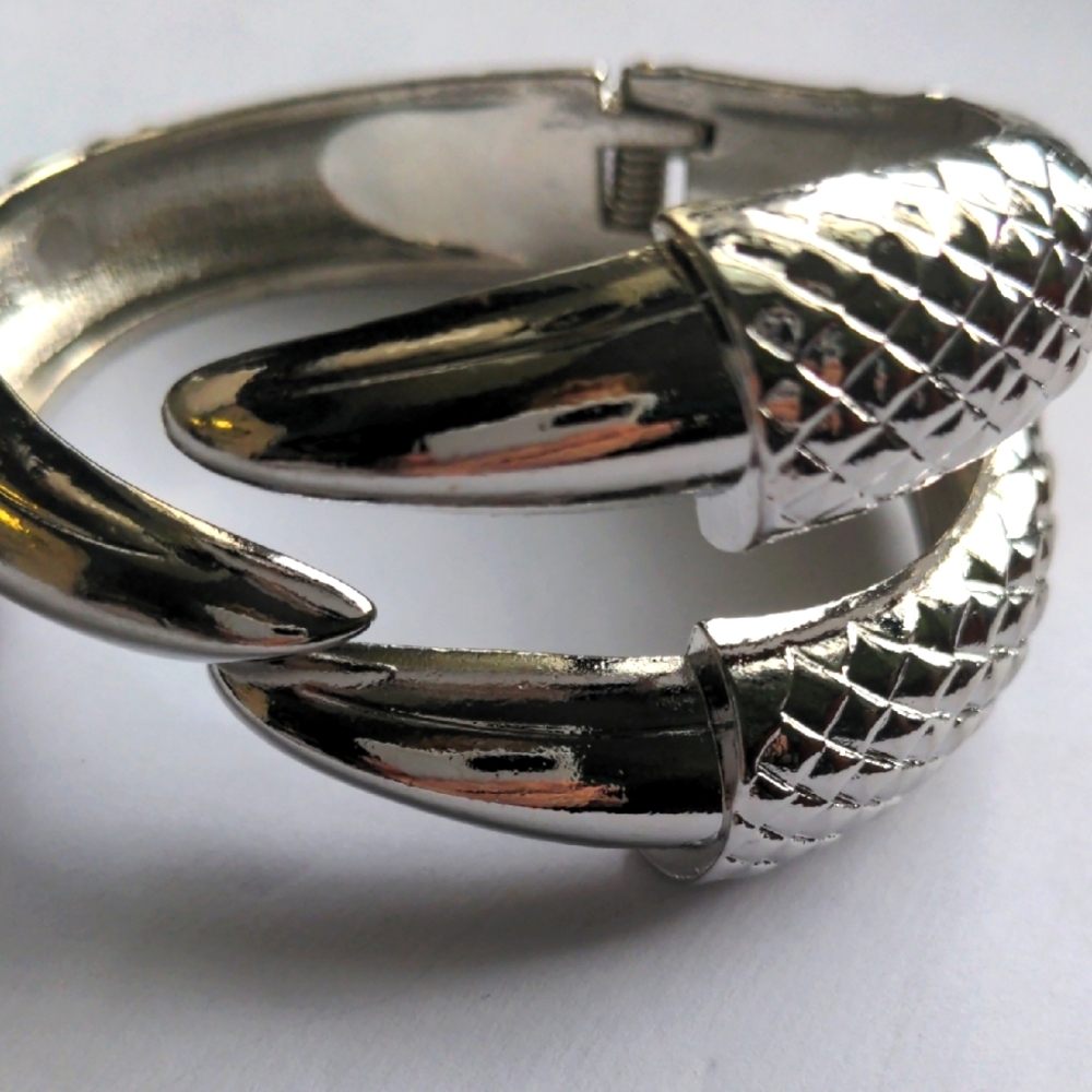 Silver Dragon Claw Bracelet Cuff, New, Silver Toned, Hinged Dragonskin Textured